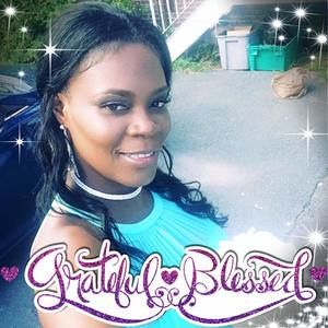 Meet your Posher, Ressie